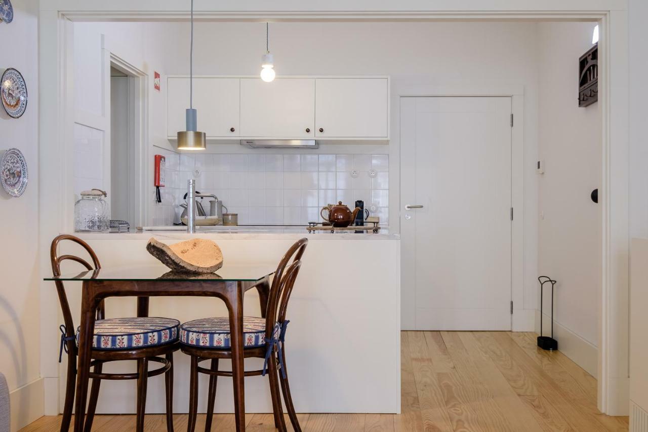 Boutique Rentals-Flores Plaza In City Historical Center OOporto Exteriör bild