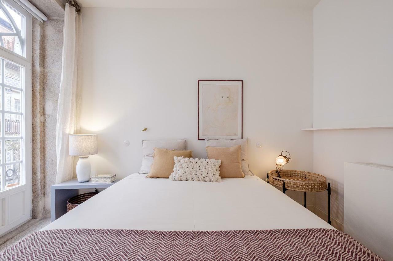 Boutique Rentals-Flores Plaza In City Historical Center OOporto Exteriör bild